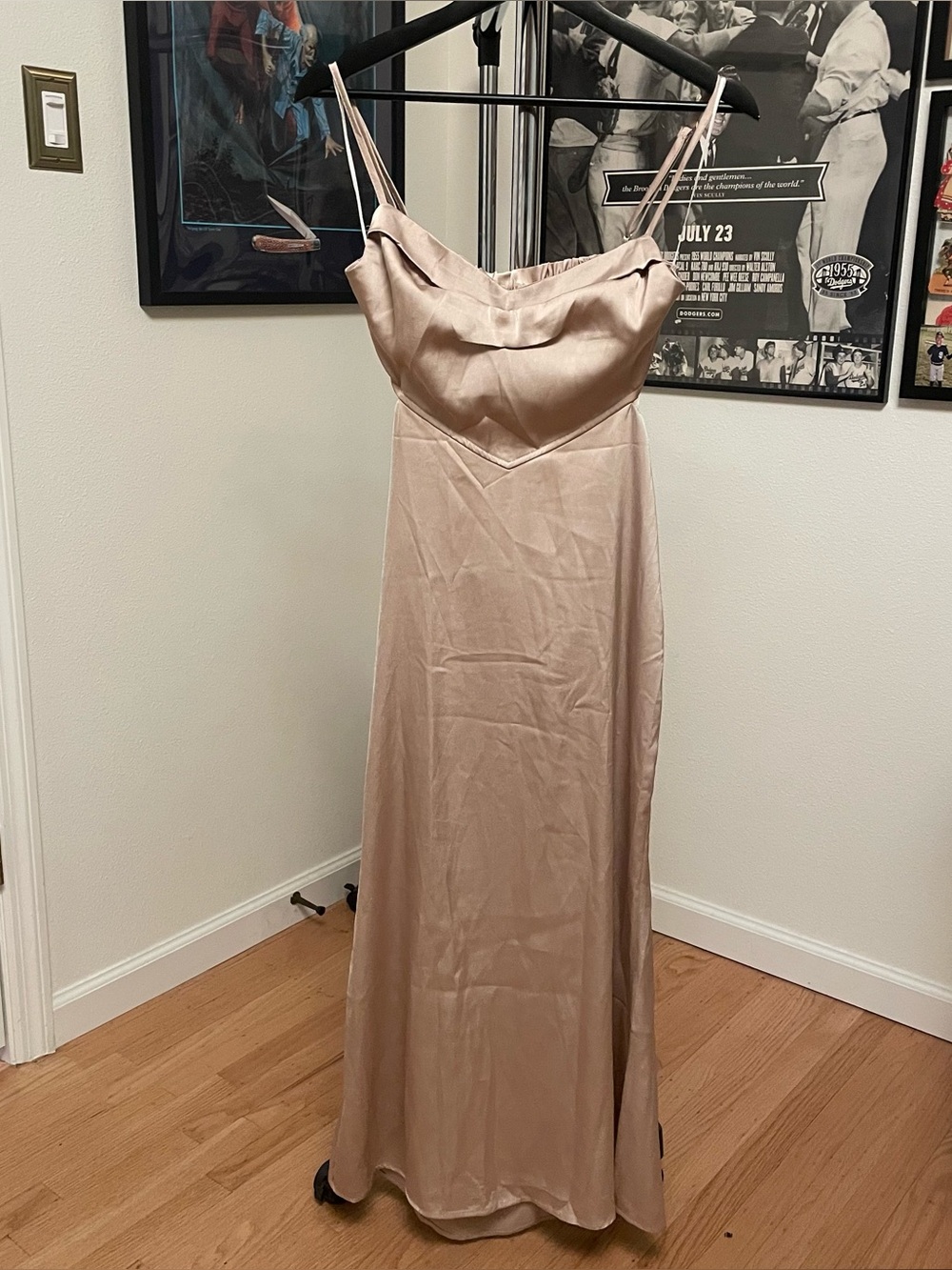 NWT — Hello Molly women's long dress beige open back size Medium/6